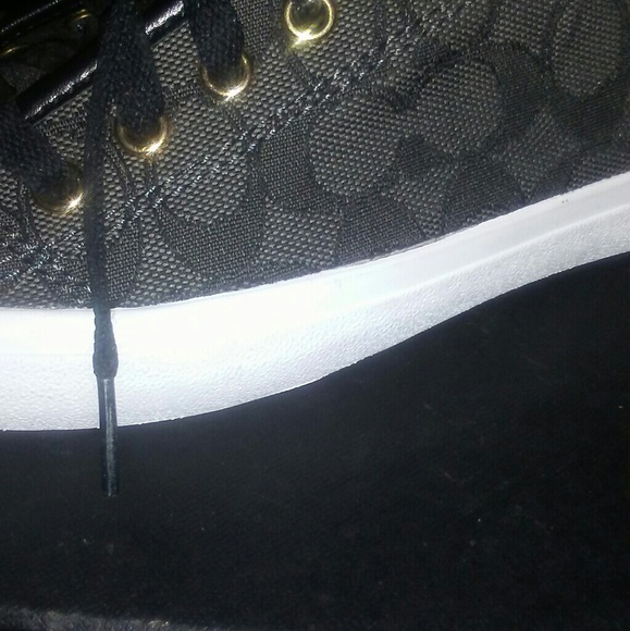 Coach womens signature sneakers - Picture 3 of 3